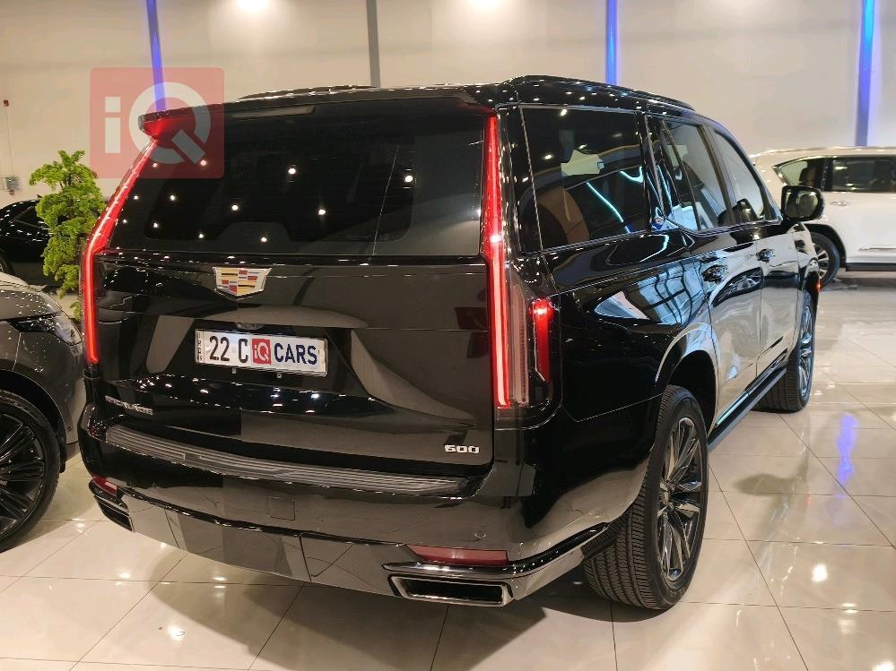 كاديلاك اسكاليد